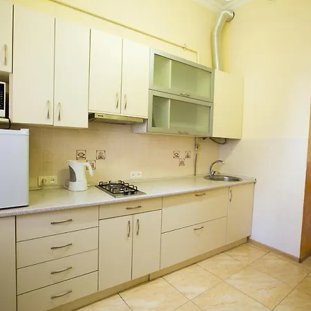 простора від власника на проспекті шевченка 14 напроти макдональтсу *