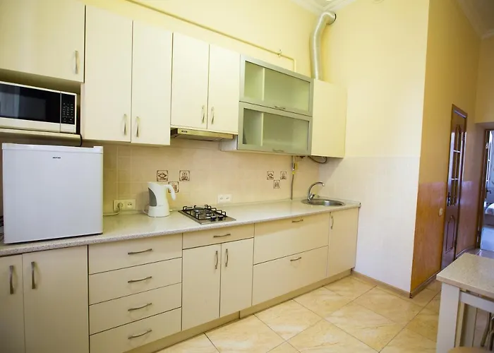 простора від власника на проспекті шевченка 14 напроти макдональтсу *